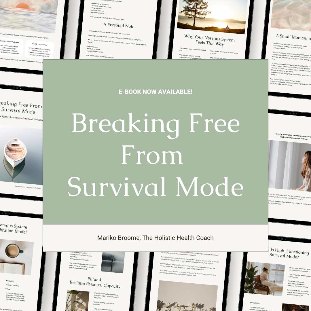 Square eBook Workbook Mockup for Instagram Post (1)